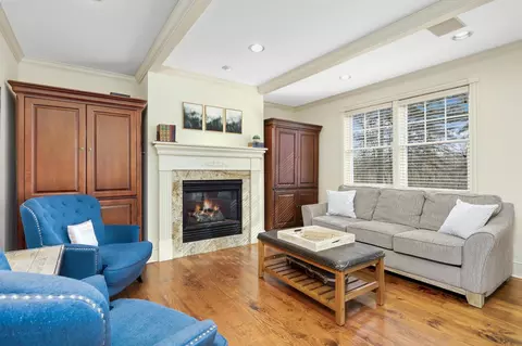 Living - 3505 County Road 19, Maple Plain, MN 55359 photo 1 of 5