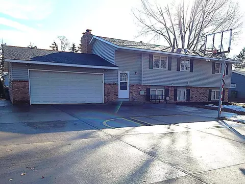 10513 Pierce St NE, Blaine, MN 55434