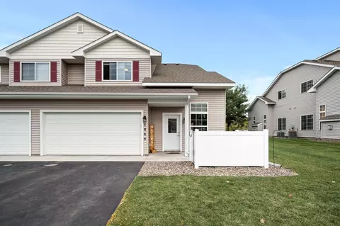 1866 Bridgewater Blvd S, Cambridge, MN 55008