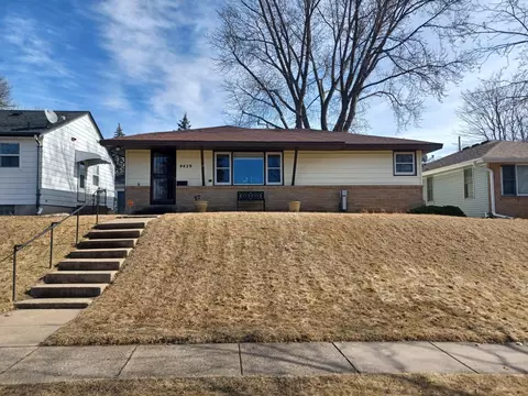 4429 Washington St NE, Columbia Heights, MN 55421