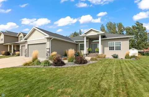 708 35th Ave E, West Fargo, ND 58078