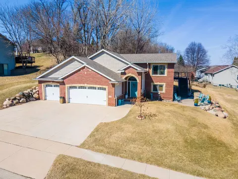 4609 Birdie Ln NW, Rochester, MN 55901