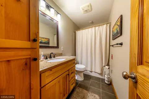 Bath - 3187 Viewpoint Rd, Isle, MN 56342 photo 3 of 4