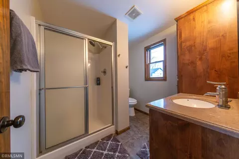 Bath - 3187 Viewpoint Rd, Isle, MN 56342 photo 1 of 4