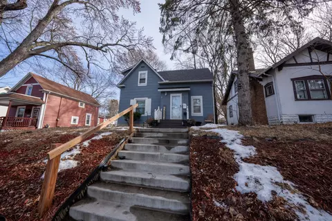 4224 Girard Ave N, Minneapolis, MN 55412