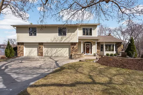12355 46th Ave N, Plymouth, MN 55442