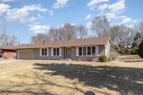 13301 Willow Ln, Burnsville, MN 55337