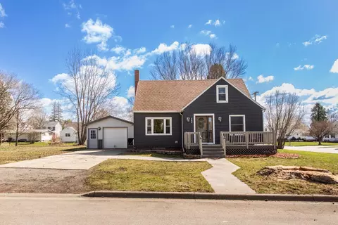 Exterior - 260 3rd Ave SE, Harmony, MN 55939 photo 3 of 11