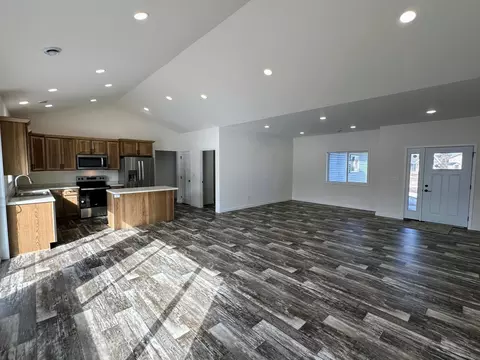 Living - 815 NW 8th Ave NW, Perham, MN 56573 photo 2 of 3