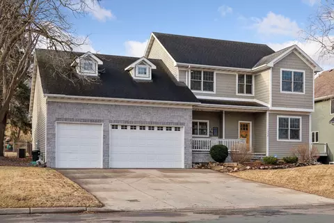 1308 Skywood Ln NE, Fridley, MN 55421