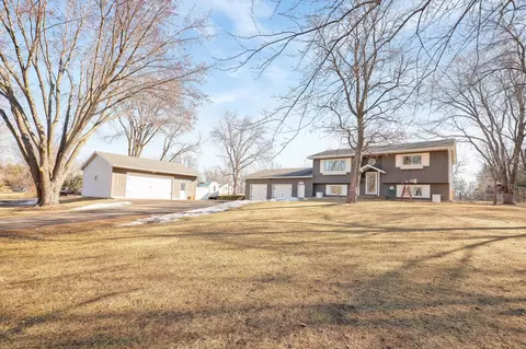 8670 Ogren Ave NE, Elk River, MN 55330