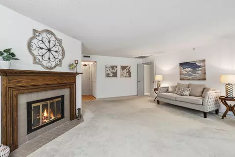 14601 Atrium Way #329, Minnetonka, MN 55345