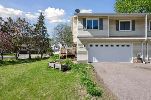 8280 Cypress Ln, Eden Prairie, MN 55347