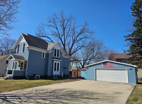 406 3rd St SE, Willmar, MN 56201 photo 4