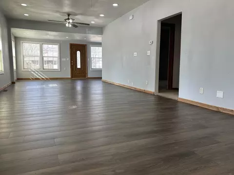 Living - 709 4th Ave, Windom, MN 56101 photo 2 of 5