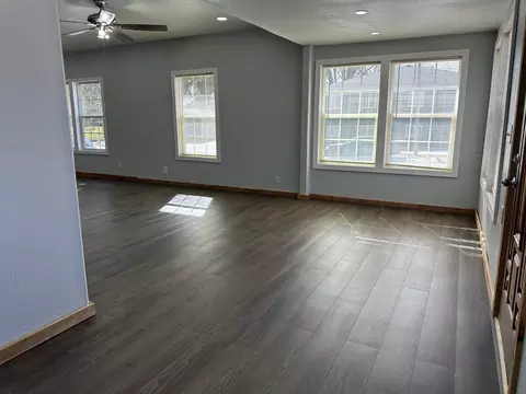 Living - 709 4th Ave, Windom, MN 56101 photo 5 of 5