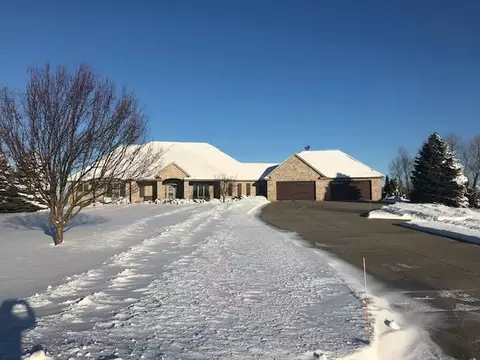 12675 Island View Cir, Rogers, MN 55374