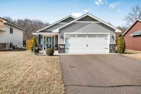 30332 Fox Run Rd, Stacy, MN 55079