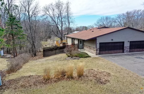 242 Cobbler Ct, Circle Pines, MN 55014