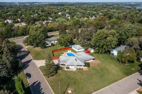 4825 Yorktown Ln N, Plymouth, MN 55442