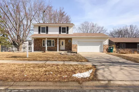 5704 26th Ave NW, Rochester, MN 55901