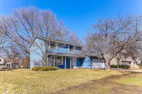 1600 Highland Dr, Hastings, MN 55033
