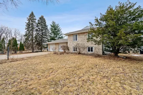10608 Verdin St NW, Coon Rapids, MN 55433