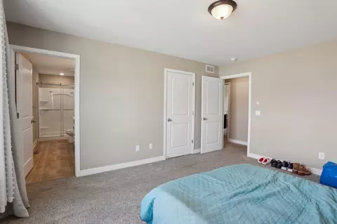 Bedroom - 7295 Parson Ct NE, Otsego, MN 55330 photo 2 of 3