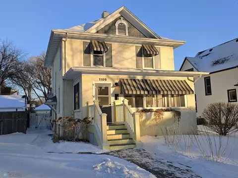 1106 7th St S, Fargo, ND 58103