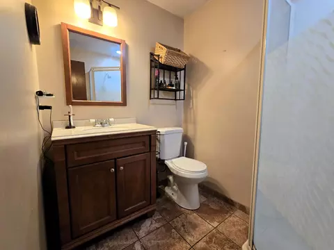 Bath - 5751 16th Ave SE, Saint Cloud, MN 56304 photo 3 of 4