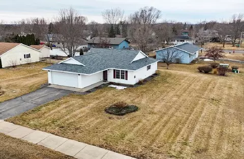 305 12th Ave SE, Saint Joseph, MN 56374