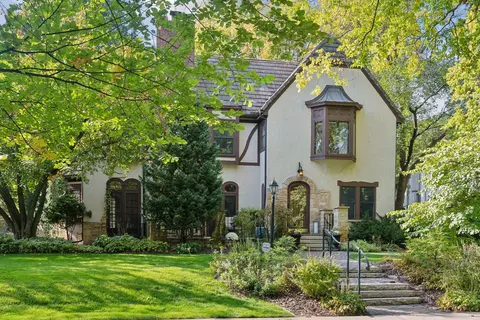 4602 Edina Blvd, Edina, MN 55424