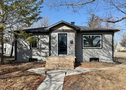 101 Merriam Ave S, Thief River Falls, MN 56701