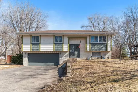 6640 Berkshire Ln N, Maple Grove, MN 55311