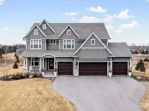 5698 Kelvin Ave N, Lake Elmo, MN 55042