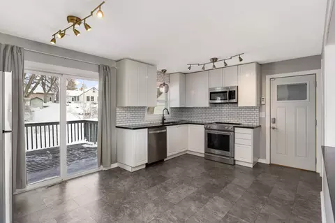 4278 Pleasant St SE, Prior Lake, MN 55372