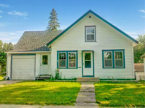 506 W Douglas Ave, Fergus Falls, MN 56537