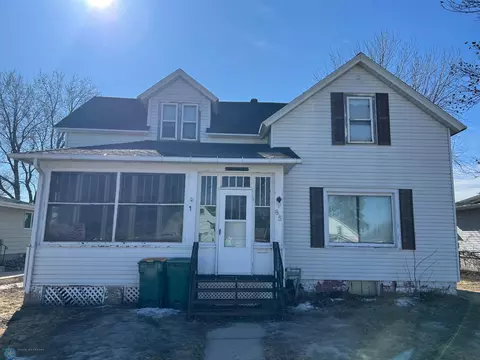 85 3 Rd Ave N, Wahpeton, ND 58075