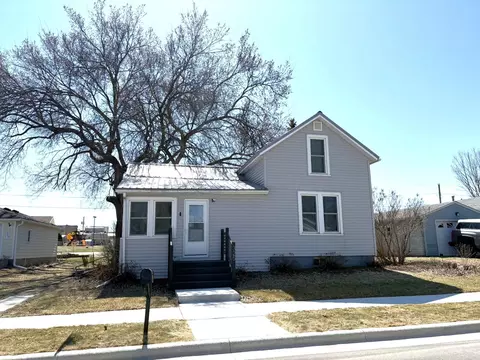 Exterior - 325 2nd Ave NW, Plainview, MN 55964 photo 1 of 4