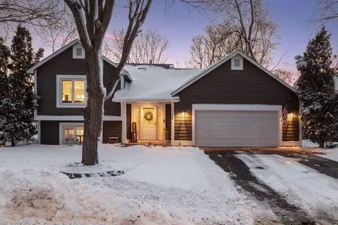 13200 Court Pl, Burnsville, MN 55337