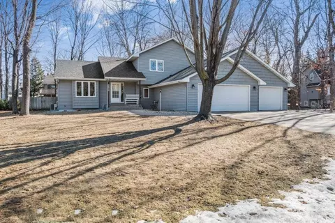 5270 Lake Ave NE, Albertville, MN 55301