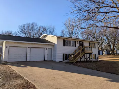 2230 Gene Ave, Albert Lea, MN 56007