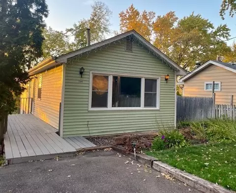 2343 Fairview Ln, Mound, MN 55364