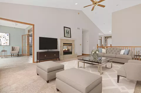 13021 Garvin Brook Ln, Apple Valley, MN 55124