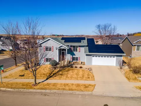 5943 Lloyd St NW, Rochester, MN 55901