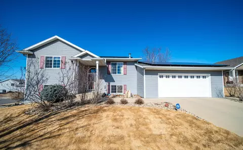 5943 Lloyd St NW, Rochester, MN 55901