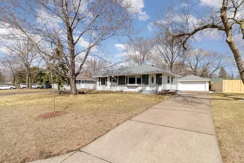 11619 N Heights Dr NW, Coon Rapids, MN 55433