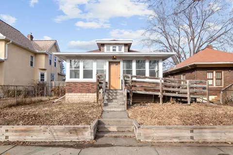 109 Geranium Ave W, Saint Paul, MN 55117