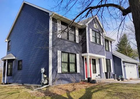 4100 Camberwell Dr N, Eagan, MN 55123