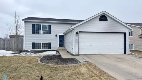 471 Maple Pointe Blvd, Mapleton, ND 58059 photo 3